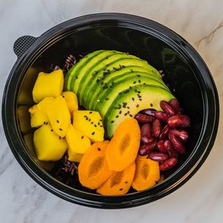 Поке с авокадо (300г)