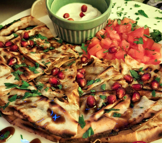 ARAJES / ARAYES (placek z wołowiną)