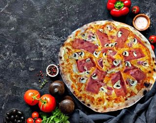 პიცა "კაპრიჩოზა" (33სმ)