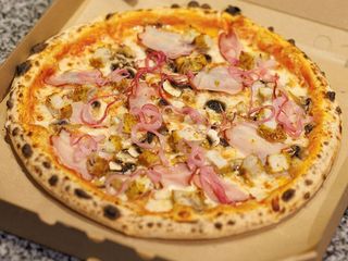 Піца Селянська з свининою  (500г)