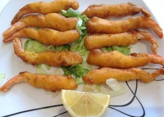 Langostinos Fritos con Patatas Fritas