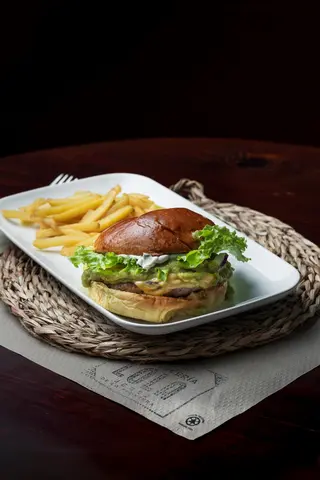 Lola Burger