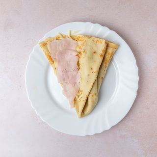 Palačinka sa šunkom, pavlakom i kačkavaljem