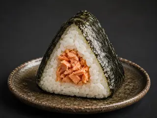 Onigiri salmone 1 pezzo