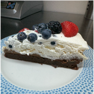 MARQUISE FRUTOS ROJOS PORCIÓN