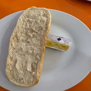 1/2 Tostada De Mantequilla