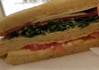 Sandwich con bresaola