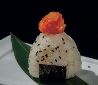 052. Onigiri spicy salmon