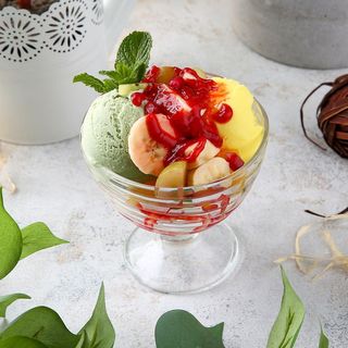 Înghețată cu fructе tropicale