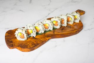 Salmón Aguacate Roll