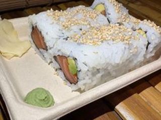 URAMAKI SALMO
