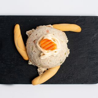 1/2 Tapa De Ensaladilla Rusa