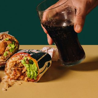 BURRITO DEL DÍA CON BEBIDA