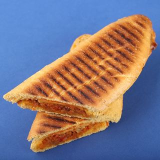 ქათმის პანინი ბარბექიუს სოუსით