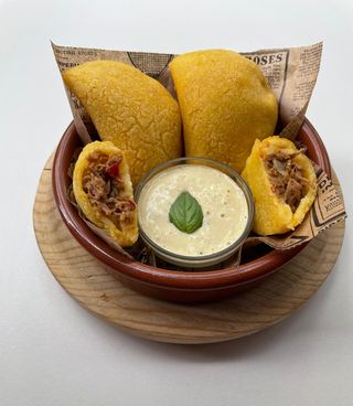 Empanadilla carne mechada (3uds)