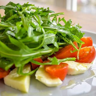 Салат з руколою і сиром Фета стандарт (230г)