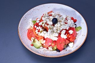 Селска салата (300г)