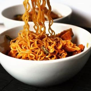 Fideos yakisoba