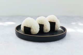 70. Onigiri miura