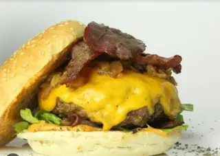 Pikaso burger