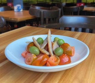 Ensalada De Tomate Con Ventresca