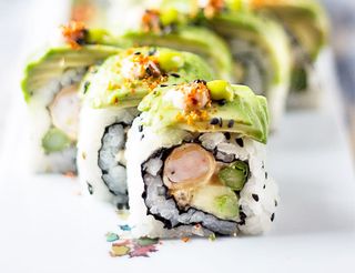 Uramaki dragón roll