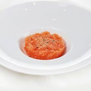 R6. Tartar salmone