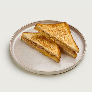 Мелт із тунцем та сиром Чеддер