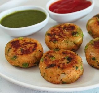 Aloo Tikkis (2 Uds.)