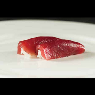 41 Nigiri tuna 2 pezzi