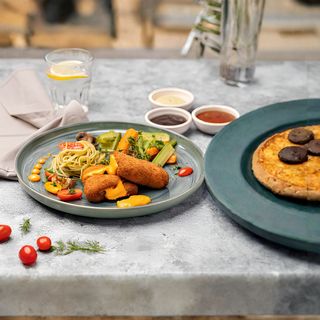 Menu Mardi < EMINCE DE POULET > *disponible tous les jour.