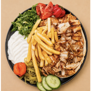  Plats   1/2 kilo shawarma de poulet avec mezzés   