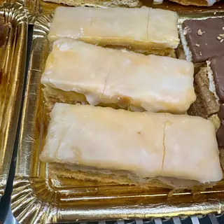 PASTEL DE MILHOJAS DE CREMA