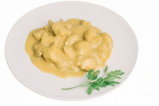 Pollo en salsa de curry (325 g.)