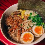 Рамен із розтушеною свининою 