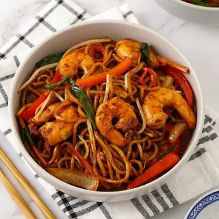 Noodles cu Creveti