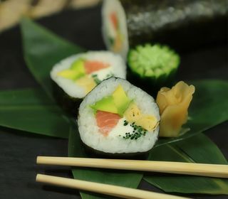 Futomaki De Salmón (8 Pzs.)