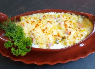 Картофена запекана с бекон (380г)