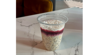 Owsianka na zimno “malina kokos”