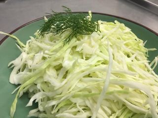 Salată de varză albă