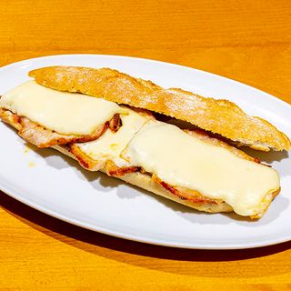 Bocata De Lomo Adobado En Casa