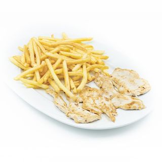 PECHUGA A LA PLANCHA  CON PATATAS Y HUEVOS