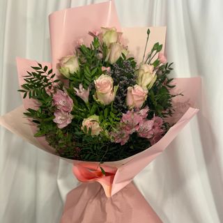 Mirisi poljskog cveća