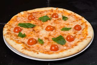 Pizza Margherita Ø 32cm