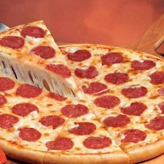Pappas Pepperoni Menia Pizza