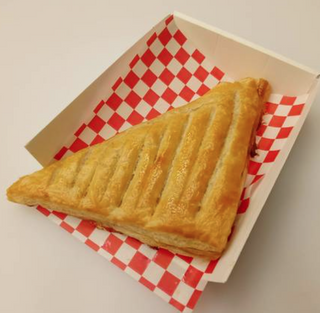 Pastelito De Jamón Y Queso Crema