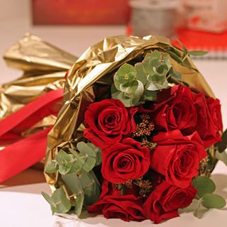 Zlatni buket XL. 15 ruža