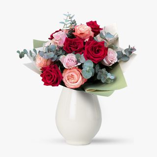 Buchet de 15 trandafiri multicolori