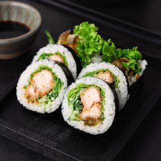 Futomaki pieczone Łosoś w panko i papryczka jalapeno