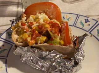 Döner kebab con maíz